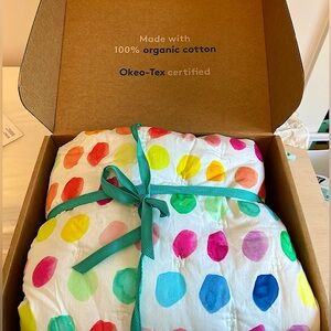 BNIB Lovevery “Rainbow Row” quilt